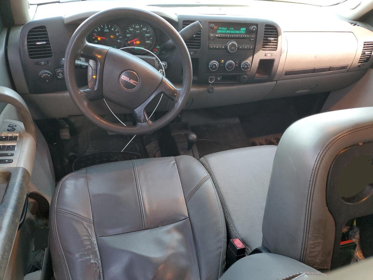 2009 GMC Sierra - Image 8