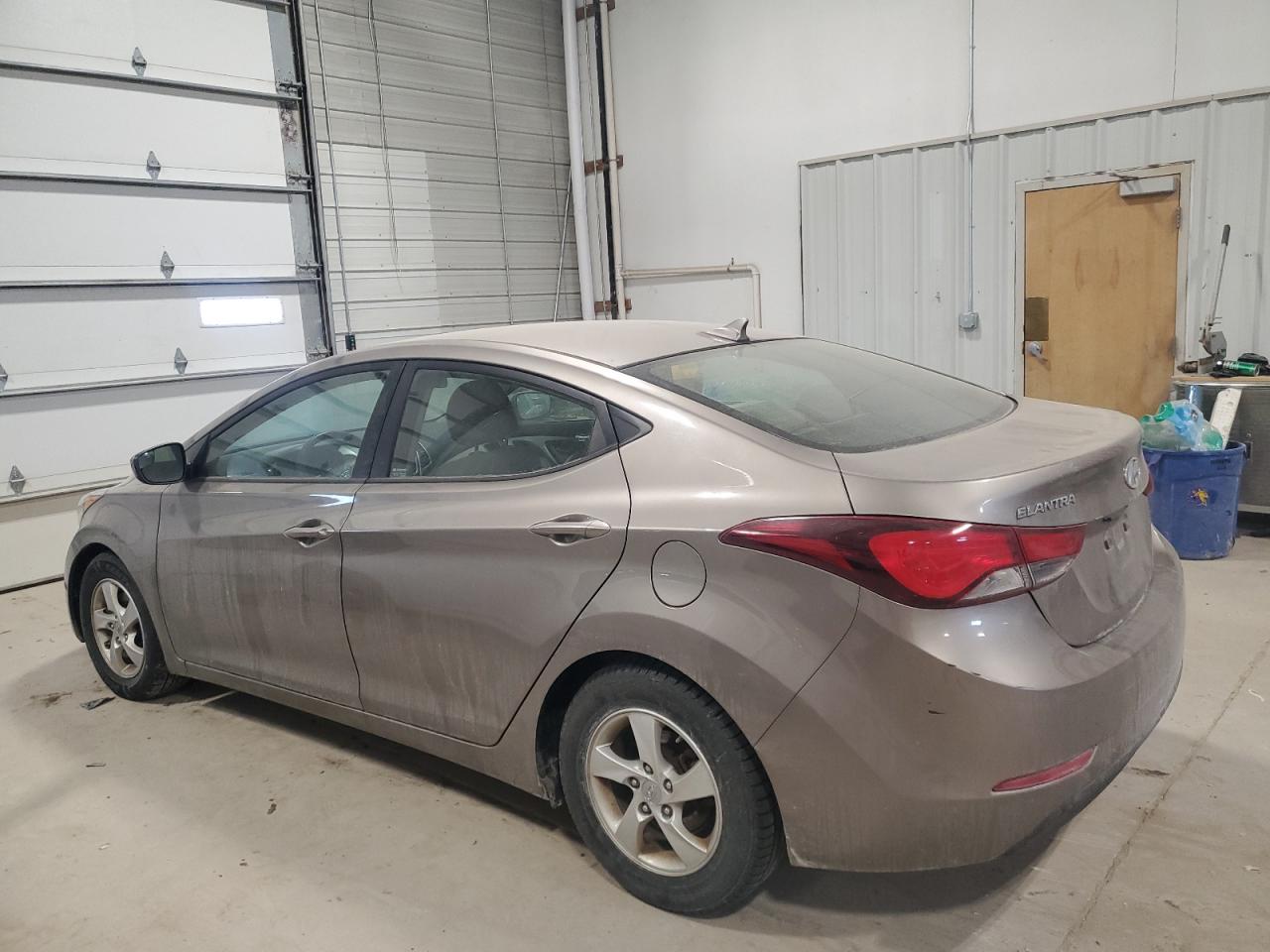 2015 Hyundai Elantra - Image 2