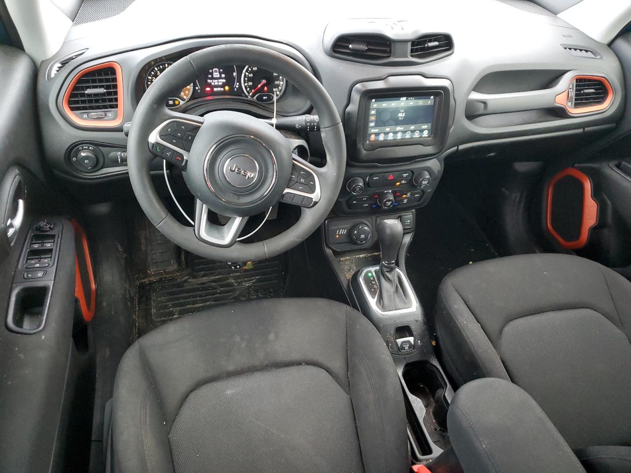 2021 Jeep Renegade - Image 8