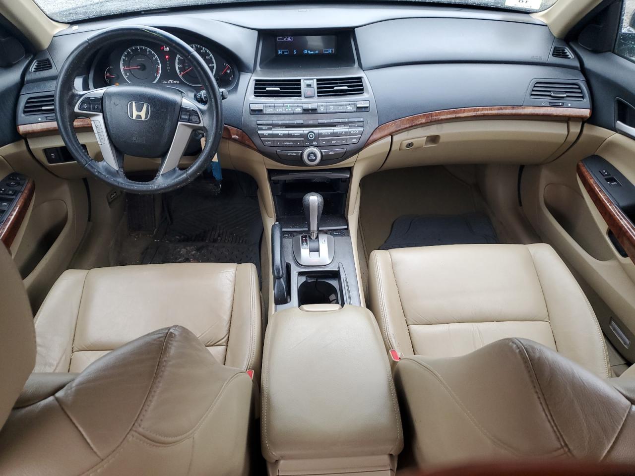 2011 Honda Accord - Image 8