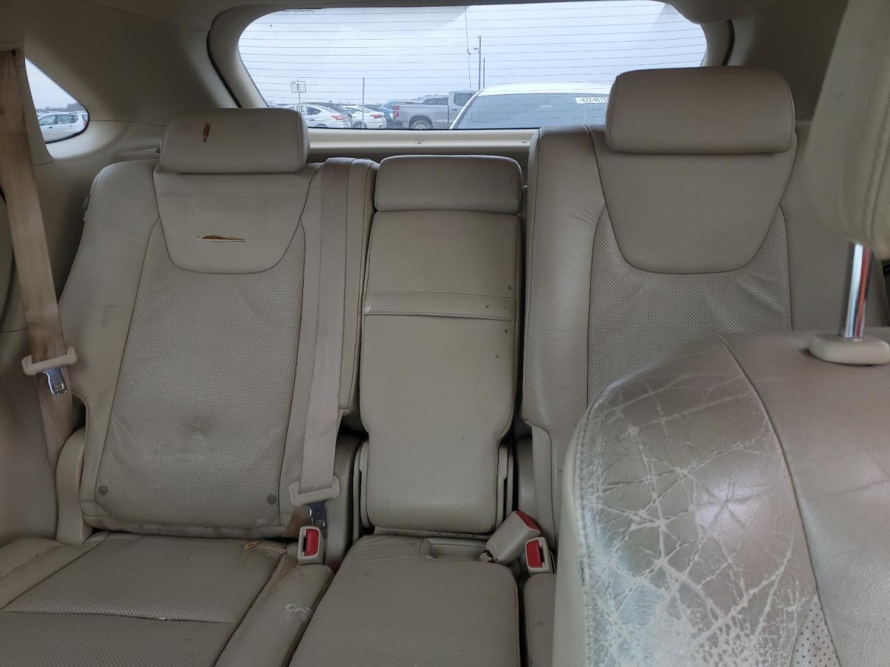 2010 Lexus RX - Image 10