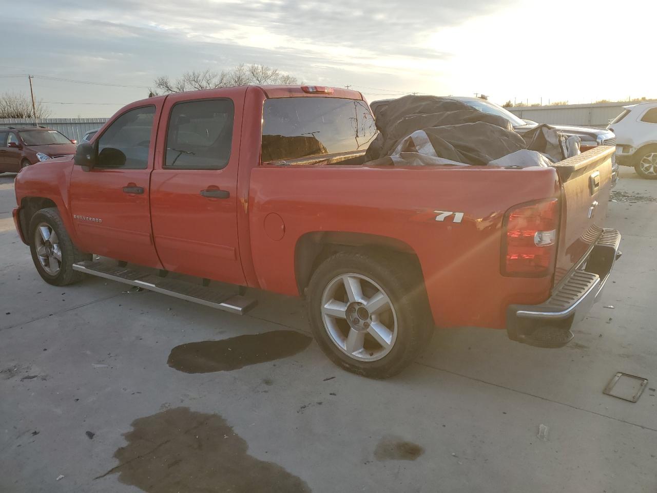 2009 Chevrolet Silverado - Image 2
