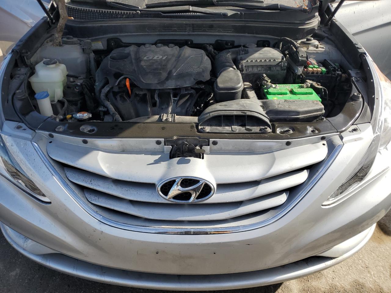 2013 Hyundai Sonata - Image 11