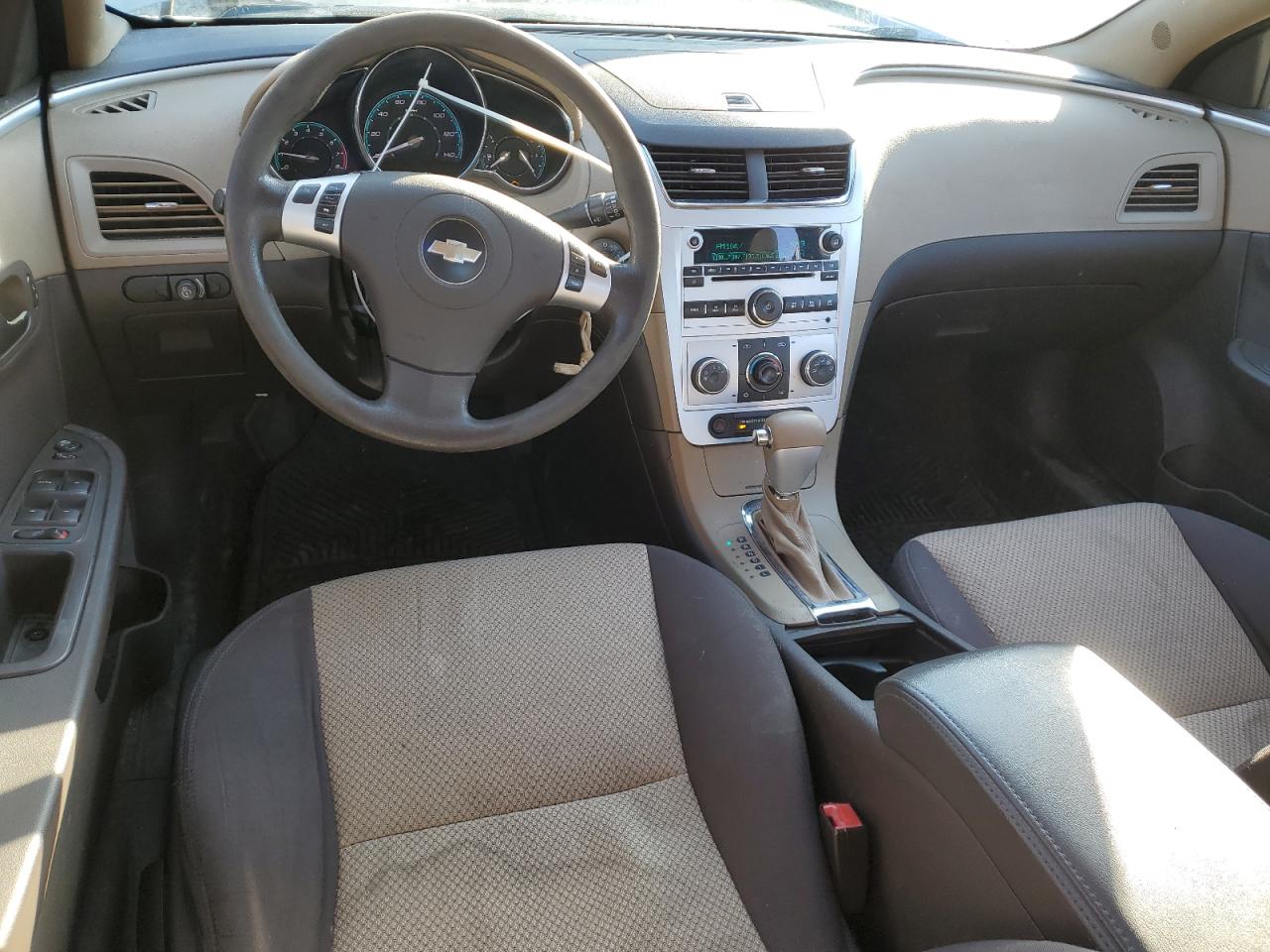 2010 Chevrolet Malibu - Image 8
