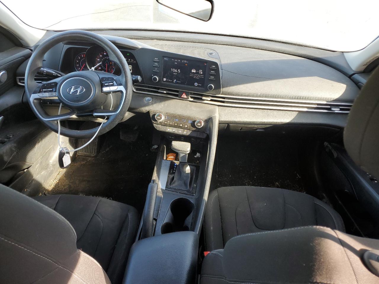2021 Hyundai Elantra - Image 8