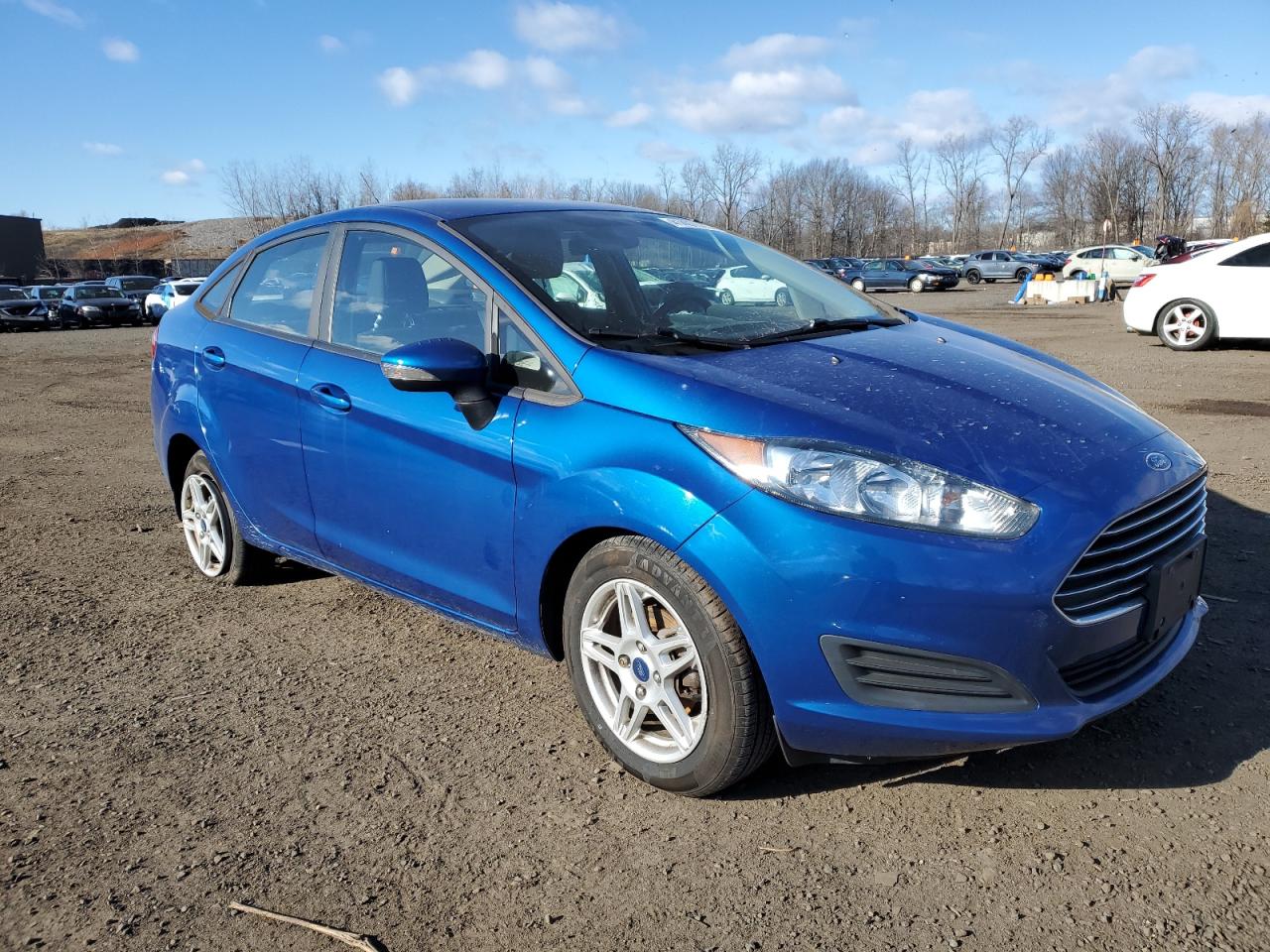 VIN 3FADP4BJ5JM143265 2018 FORD FIESTA no.4