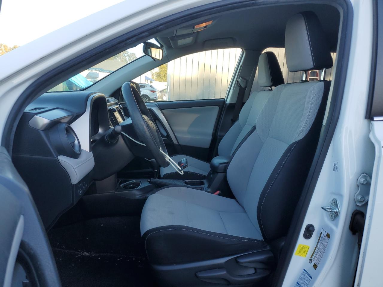 2018 Toyota RAV 4 - Image 7