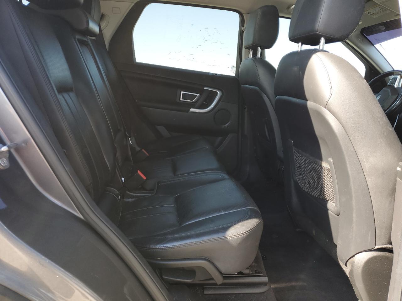 2017 Land Rover Discovery - Image 11