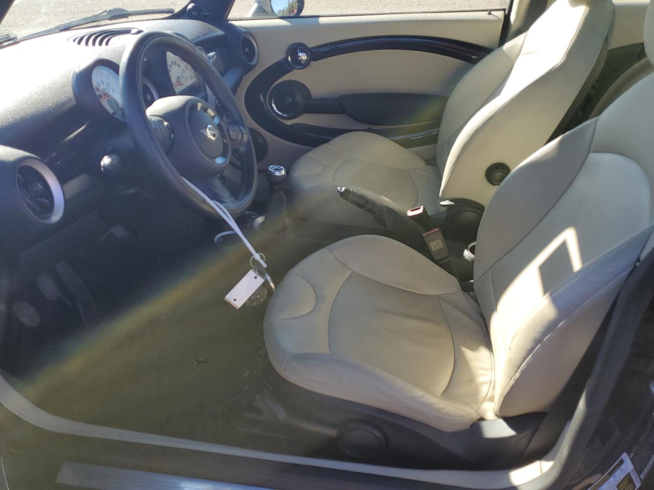 2011 MINI Cooper - Image 7
