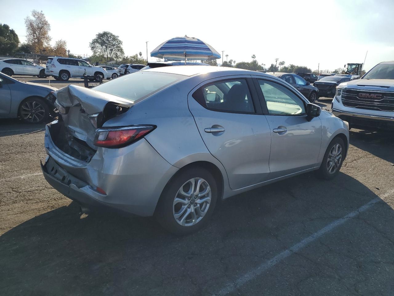 2017 Toyota Yaris - Image 3