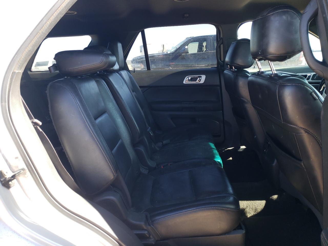 2014 Ford Explorer - Image 11