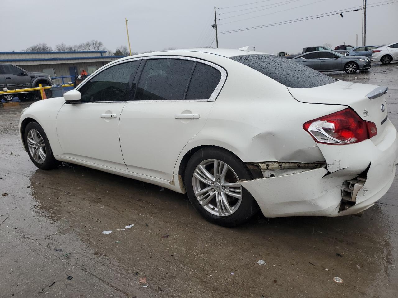2011 Infiniti G - Image 2