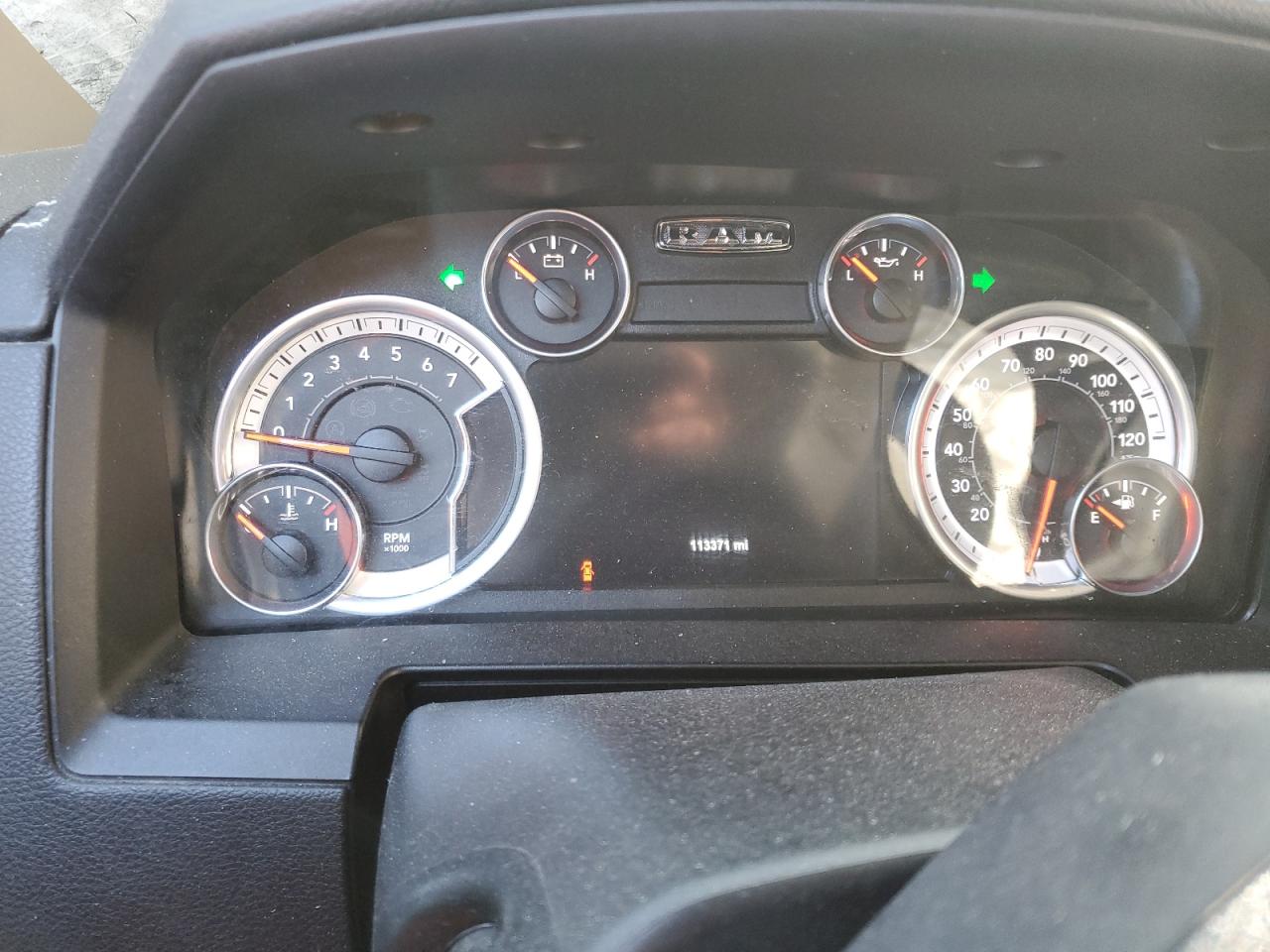 2015 RAM 1500 - Image 9