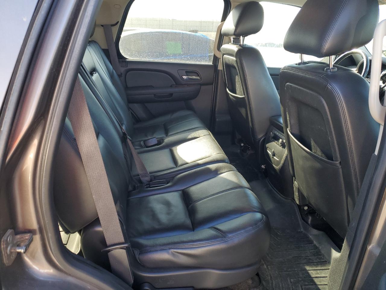 2012 Chevrolet Tahoe - Image 11