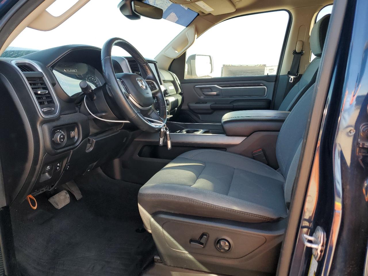 2020 RAM 1500 - Image 7