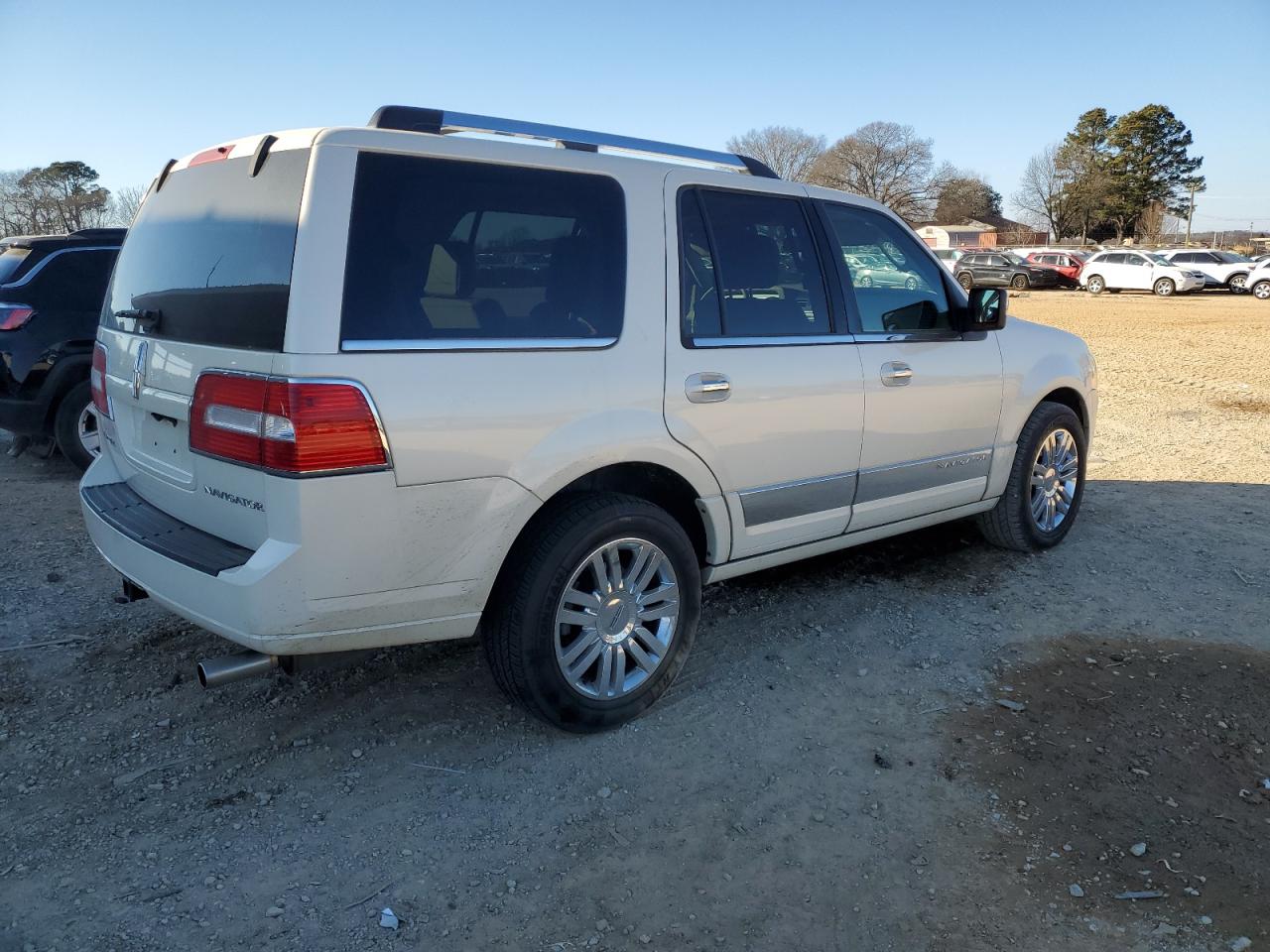 2007 Lincoln Navigator - Image 3
