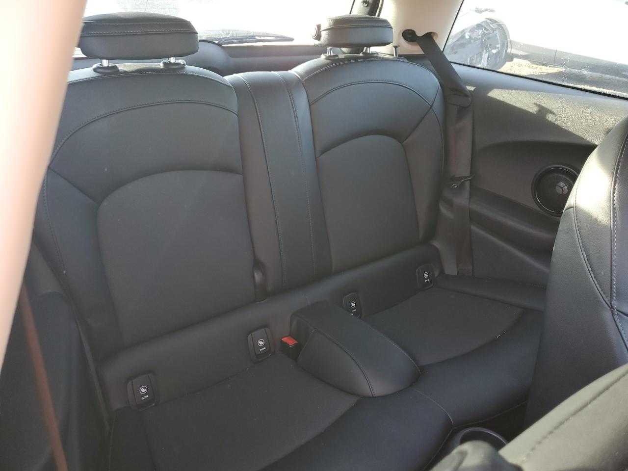 2018 MINI Cooper - Image 10