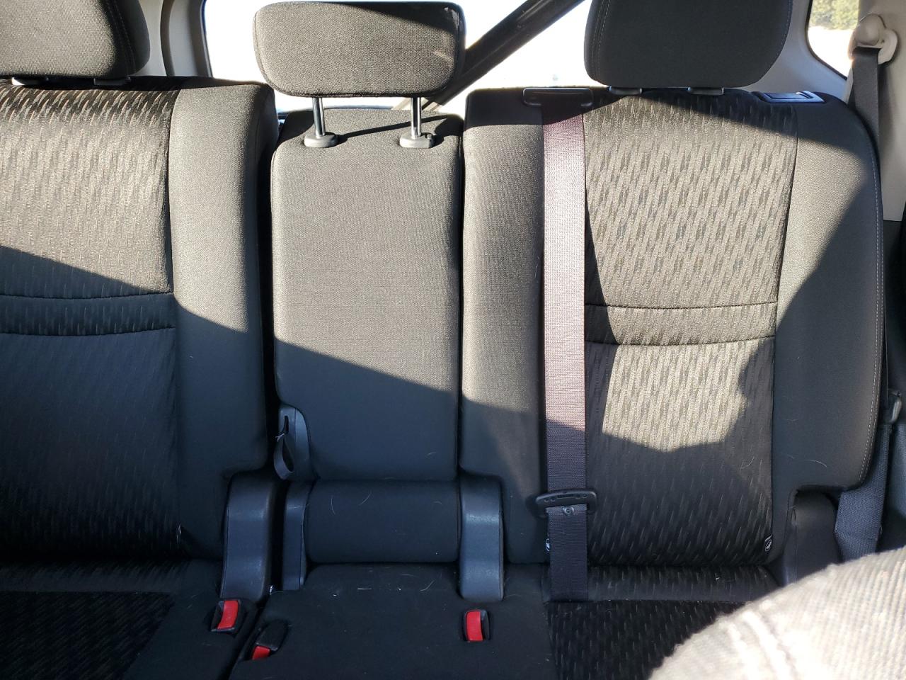 2018 Nissan Rogue - Image 10