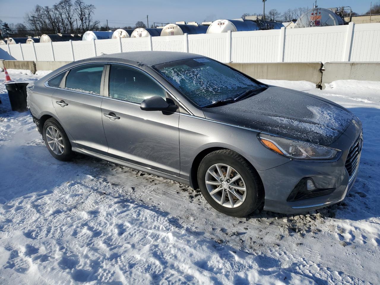 2018 Hyundai Sonata - Image 4