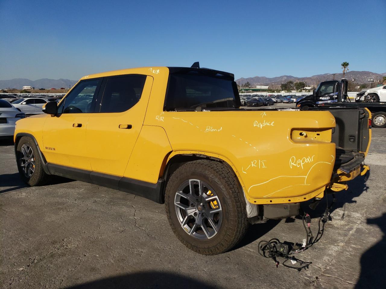 2022 Rivian R1T - Image 2