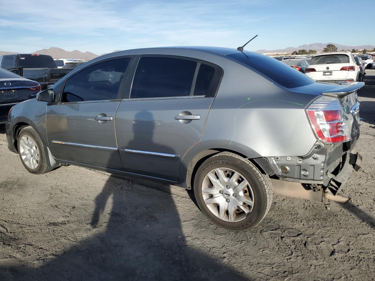 2012 Nissan Sentra - Image 2