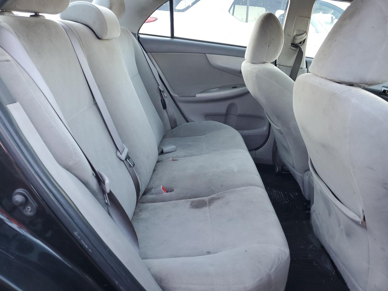 2010 Toyota Corolla - Image 10