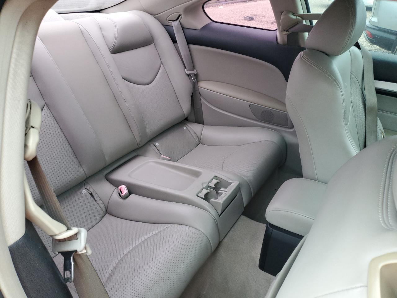2009 Infiniti G - Image 10