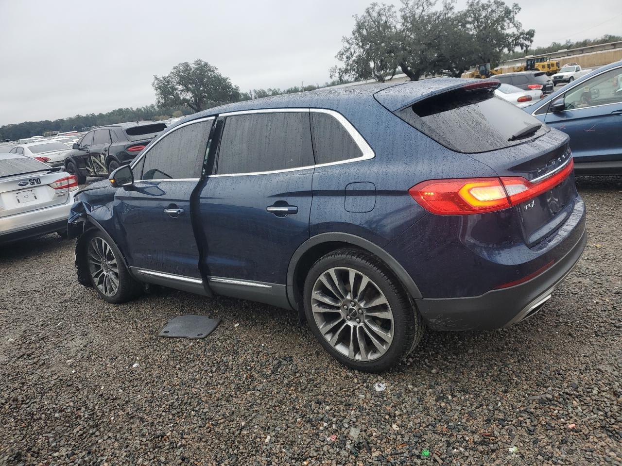 2017 Lincoln MKX - Image 2