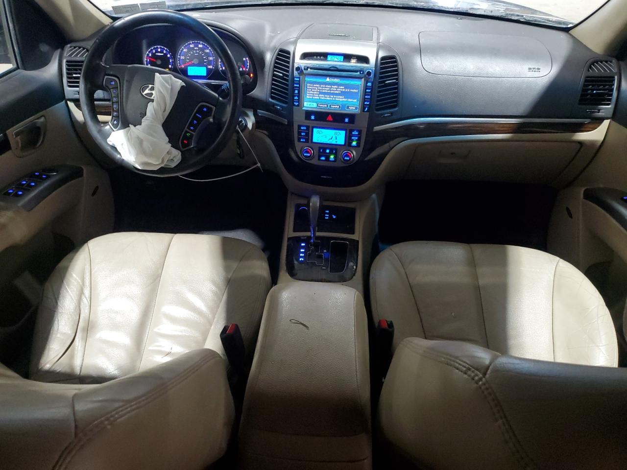 2011 Hyundai Santa Fe - Image 8