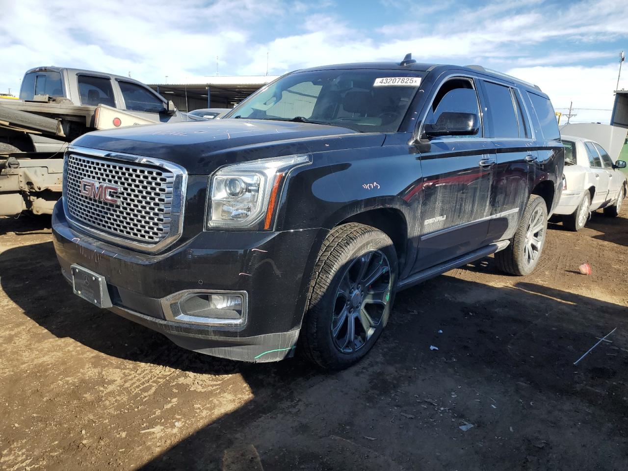 2017 GMC Yukon - Image 1
