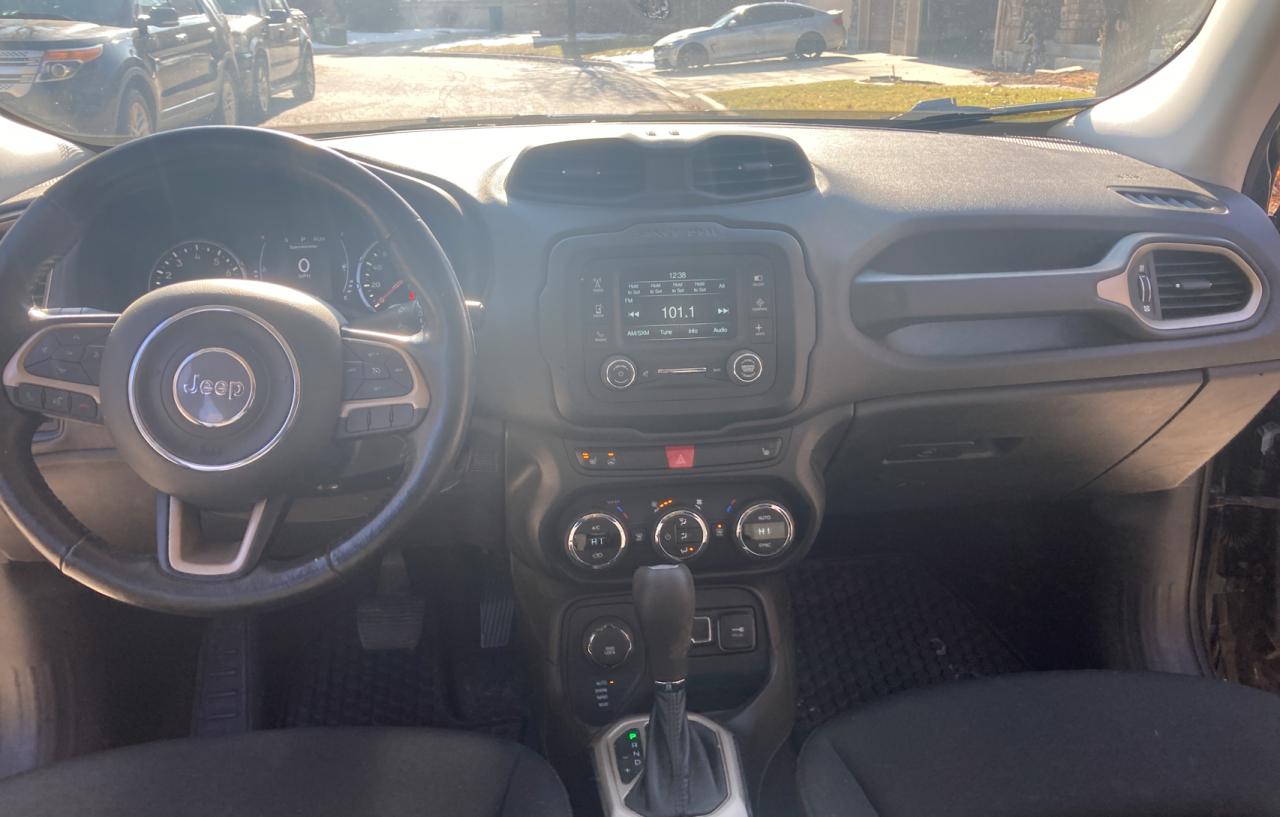 2017 Jeep Renegade - Image 9