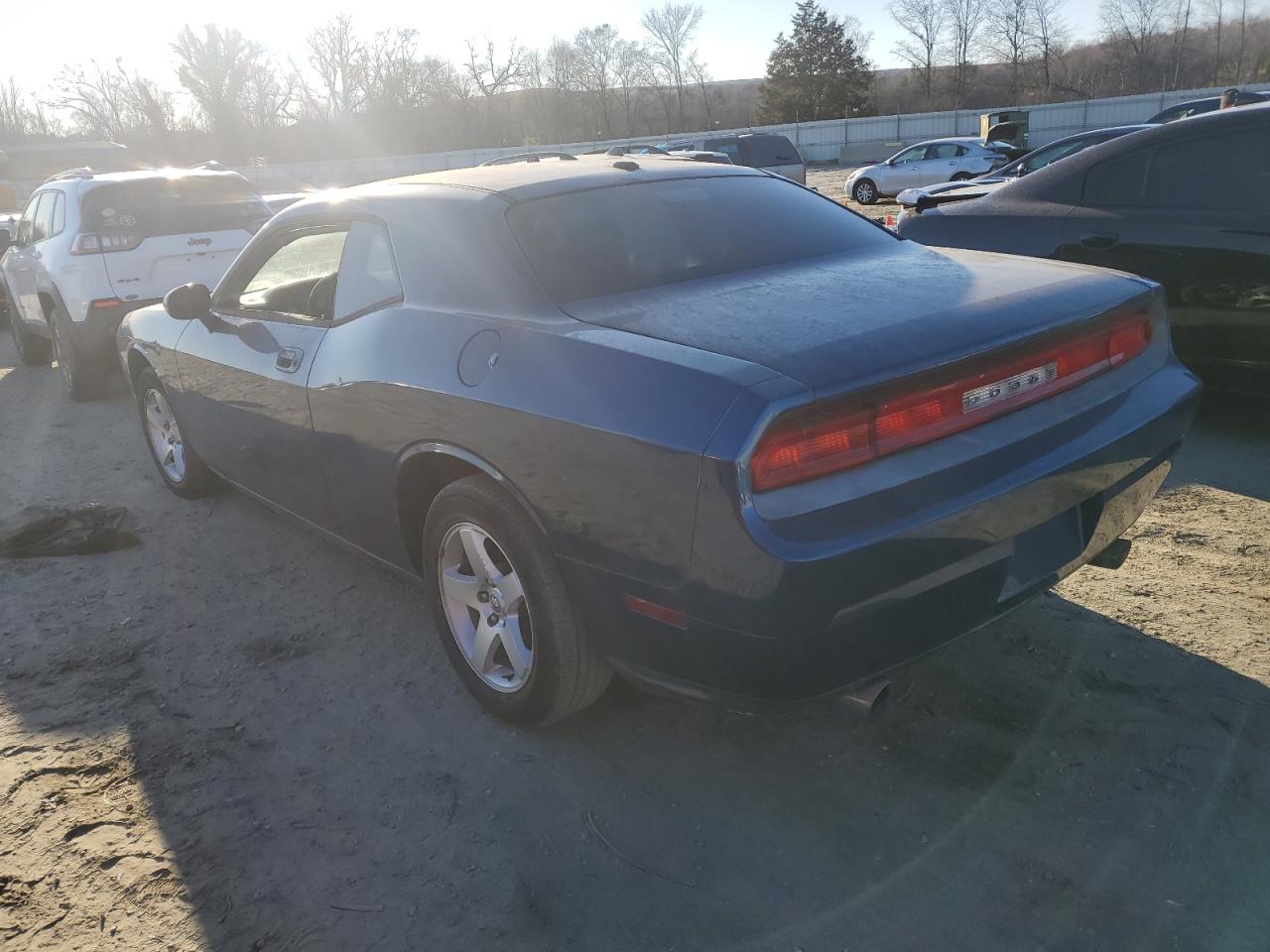 2010 Dodge Challenger - Image 2