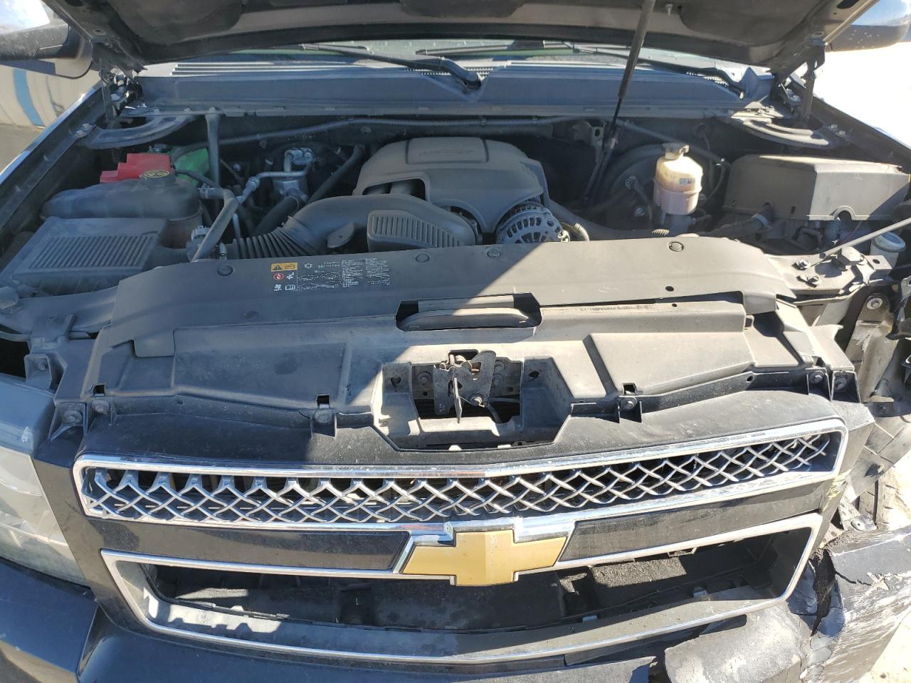 2013 Chevrolet Avalanche - Image 12