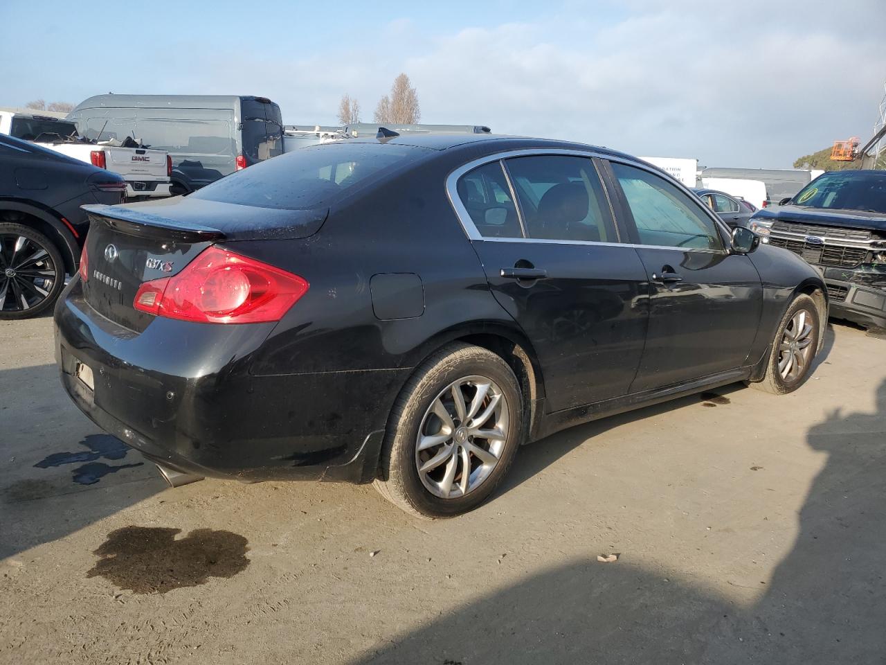 2011 Infiniti G - Image 3