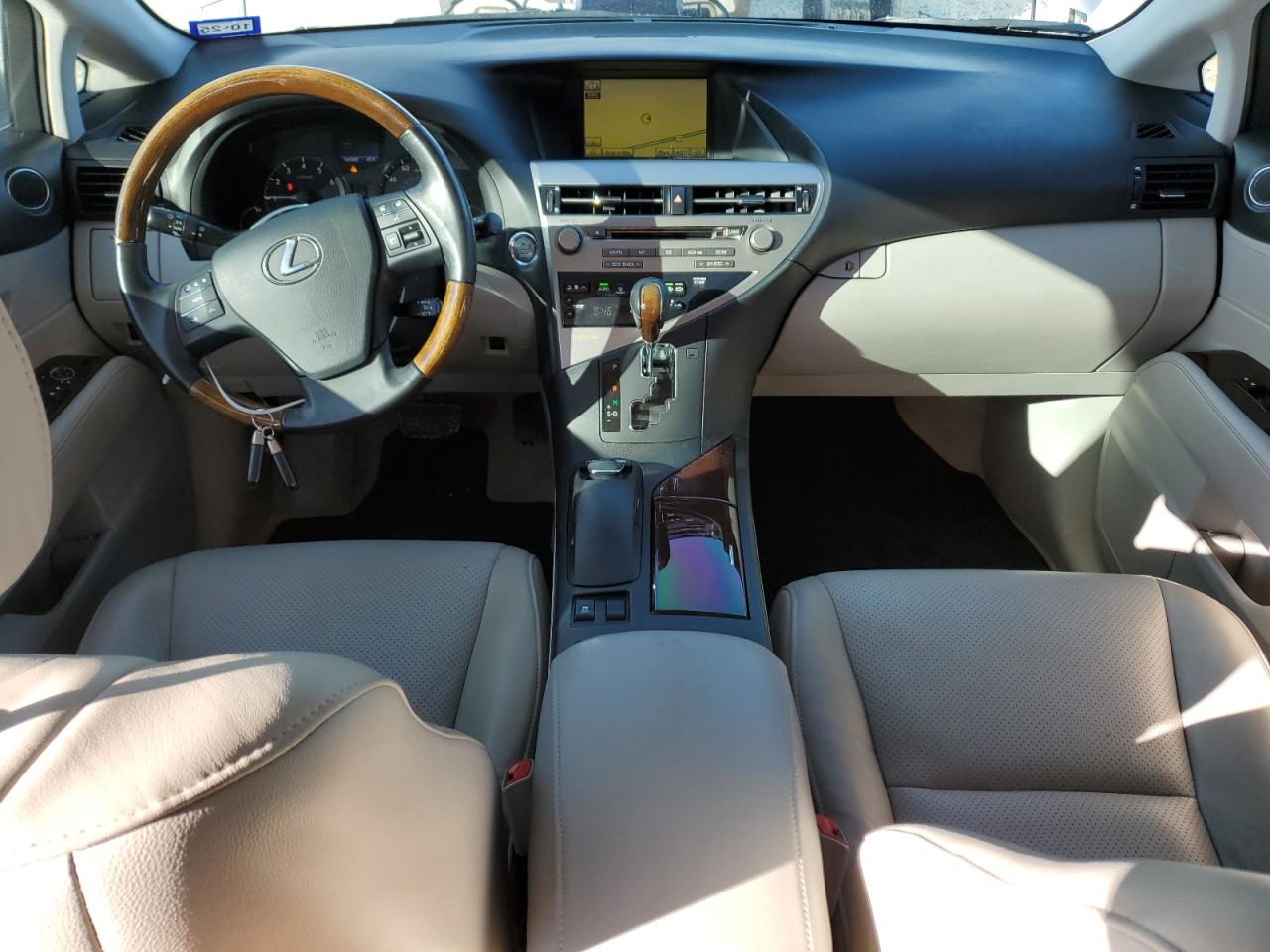 2010 Lexus RX - Image 8