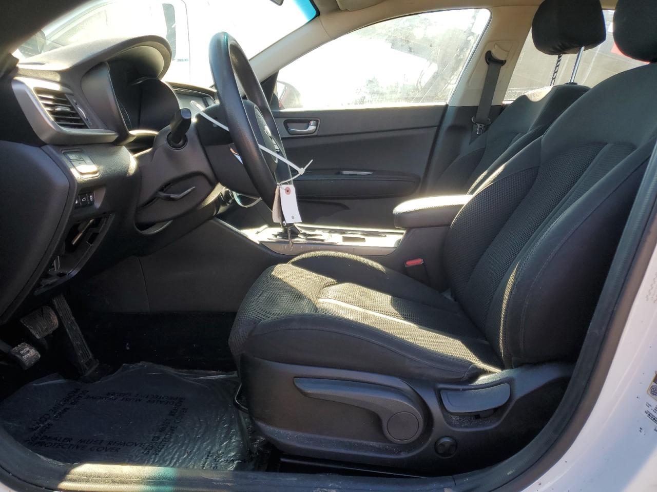 2020 Kia Optima - Image 7