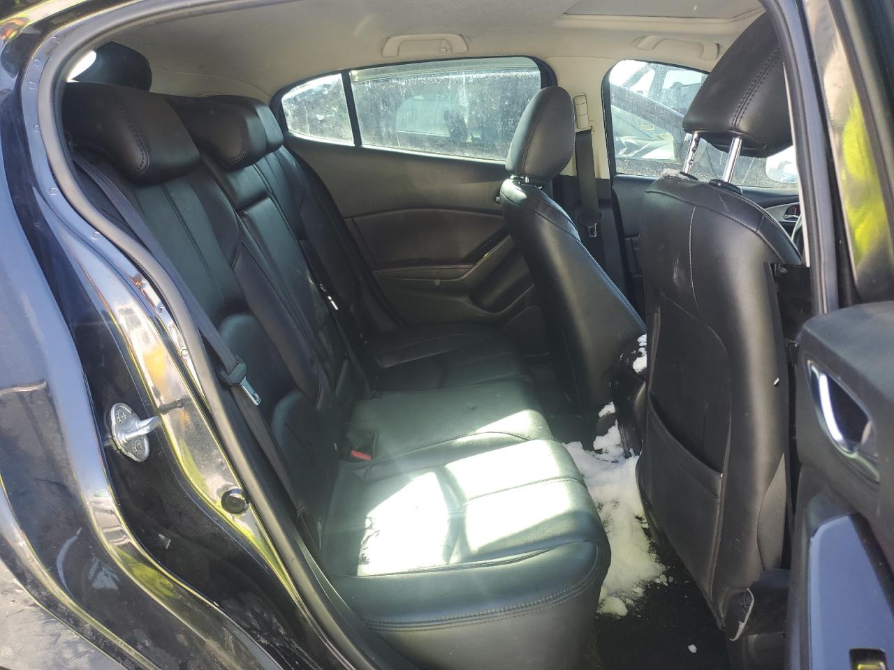 2018 Mazda 3 - Image 10