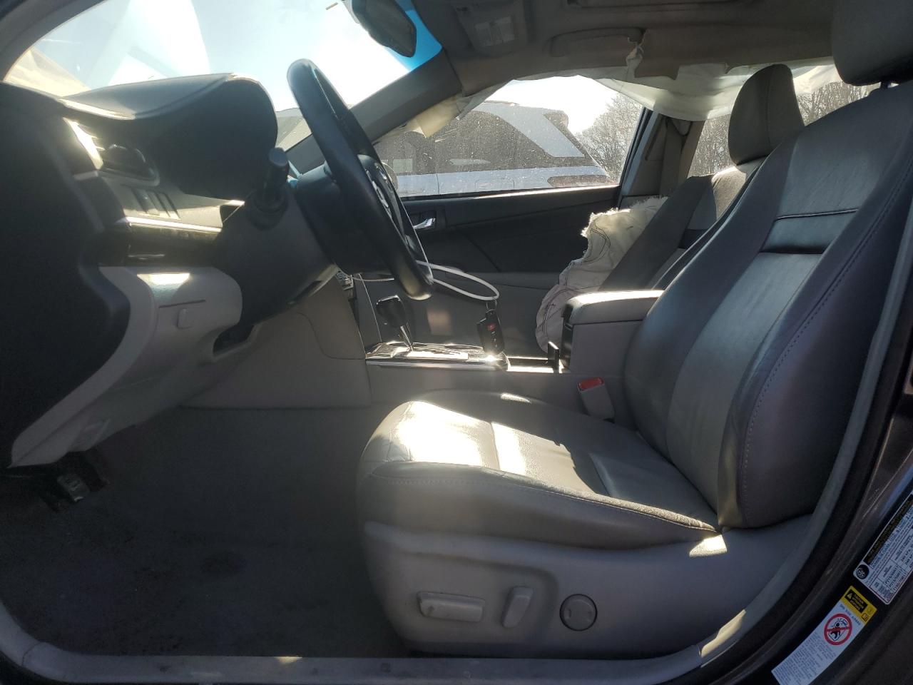 2014 Toyota Camry - Image 7