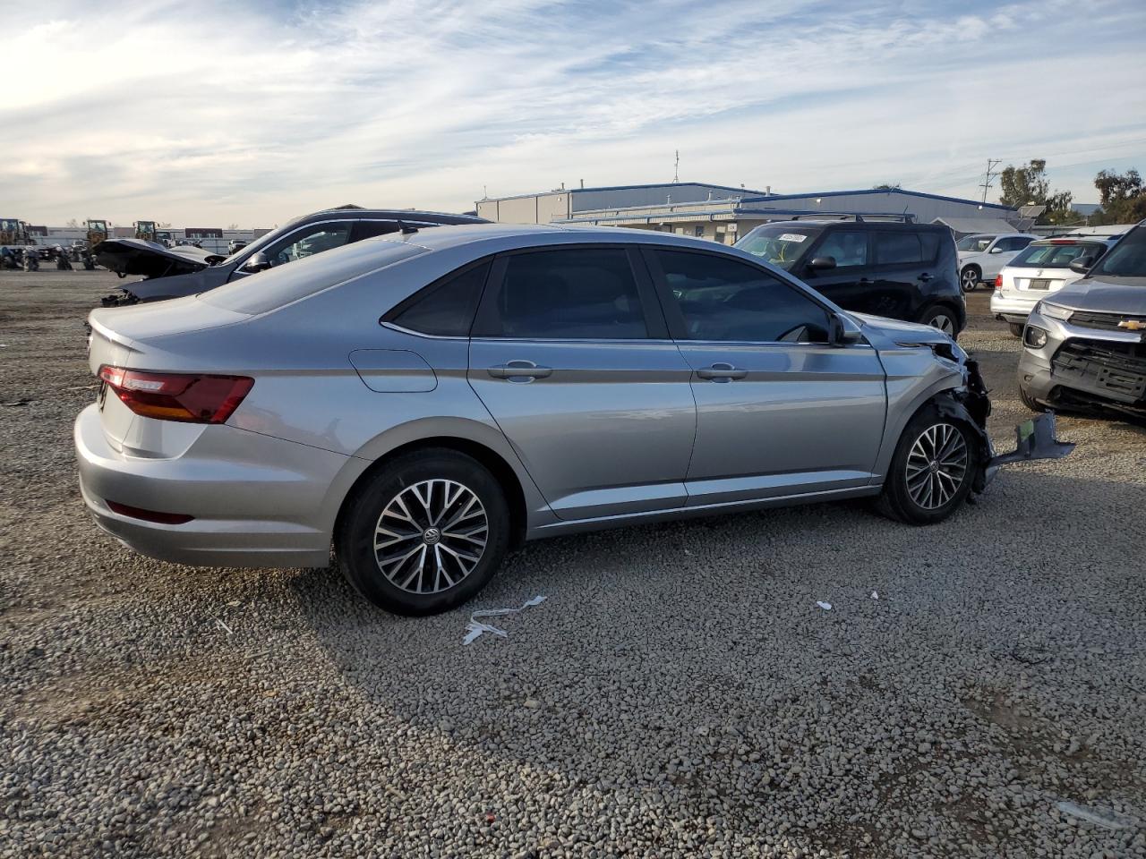 2019 Volkswagen Jetta - Image 3