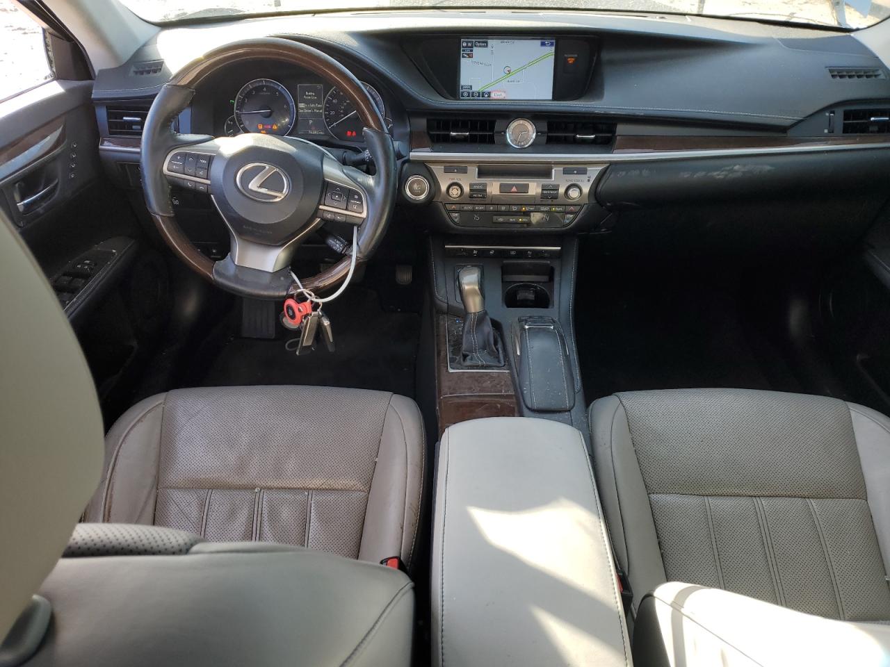 2016 Lexus ES - Image 8