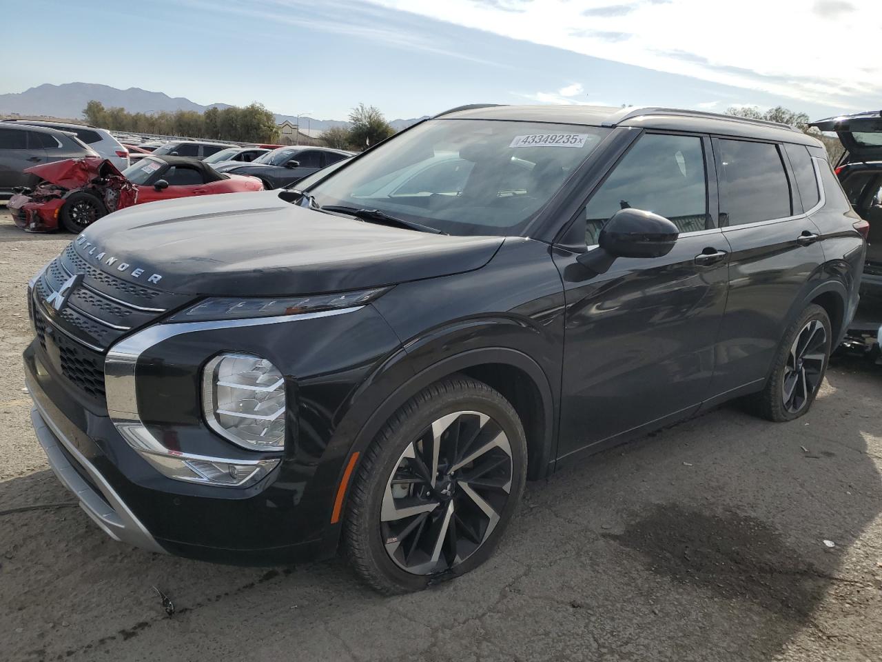 2024 Mitsubishi Outlander - Image 1