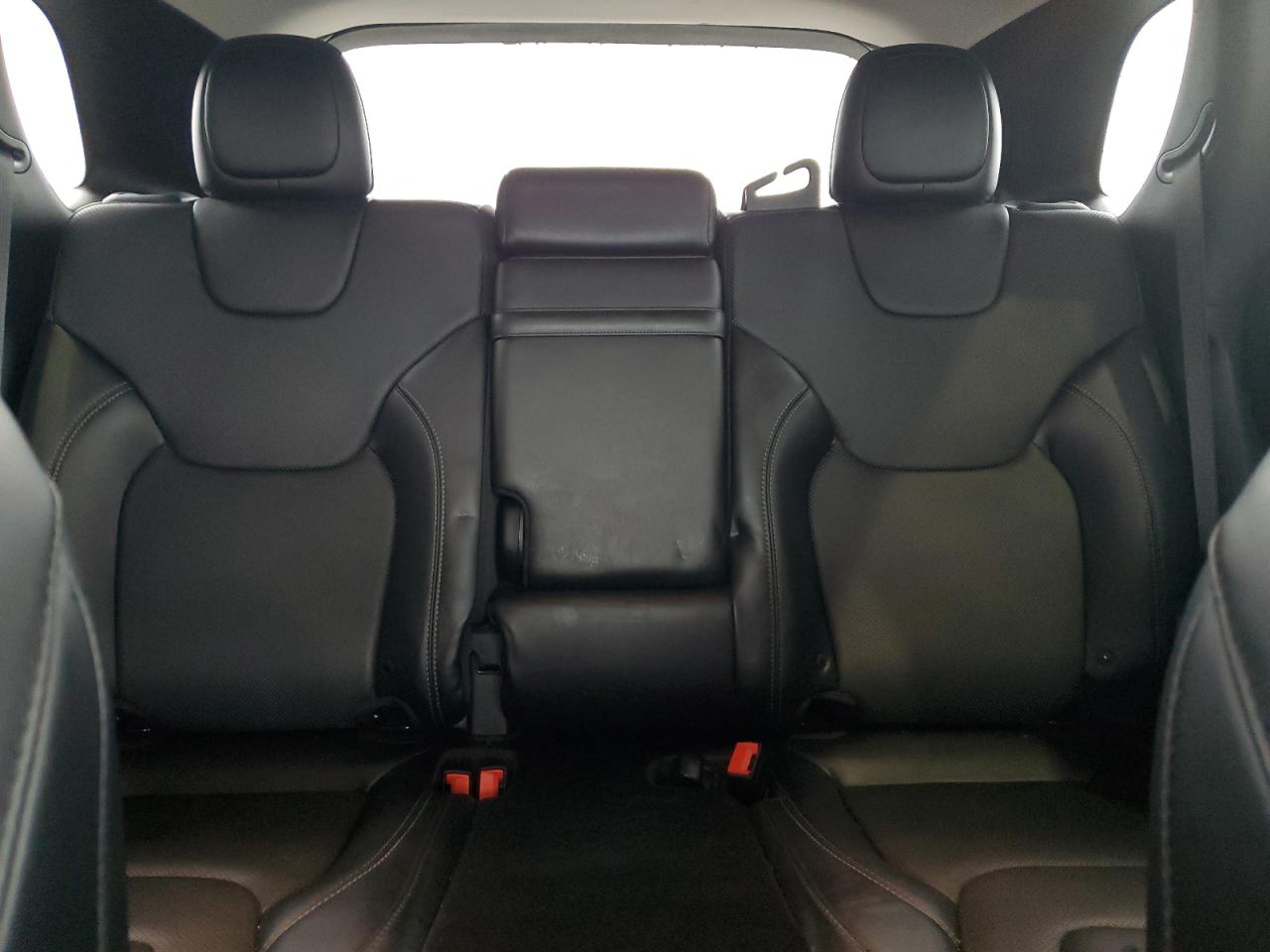 2019 Jeep Grand Cherokee - Image 10