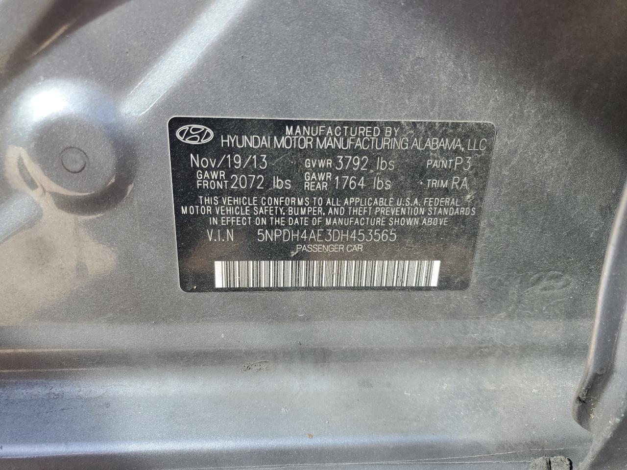 2013 Hyundai Elantra - Image 12