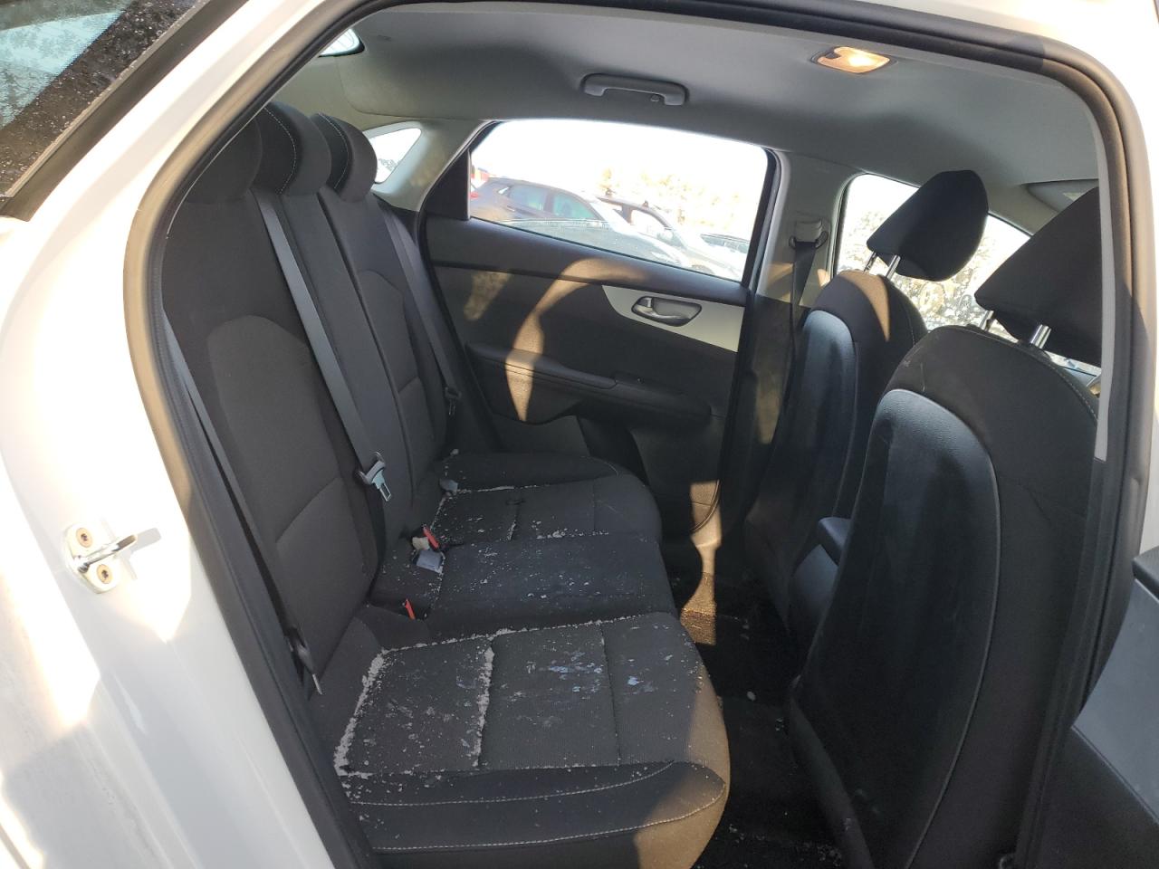2023 Kia Forte - Image 11