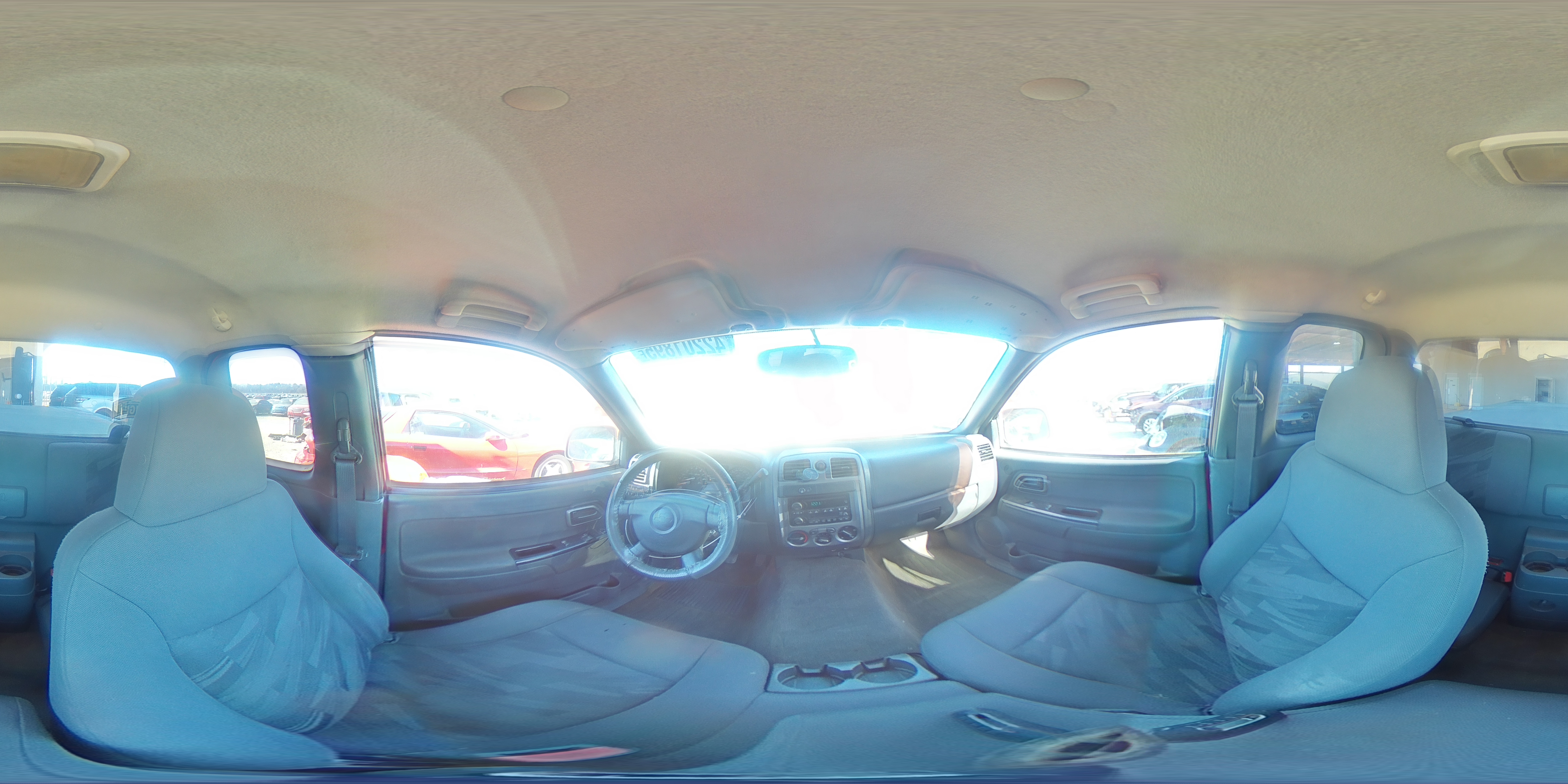 2004 Chevrolet Colorado - Image 13