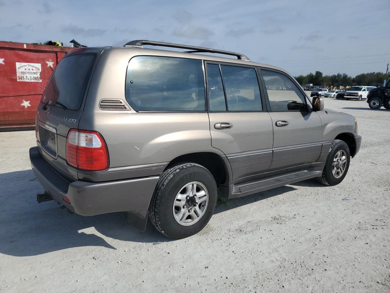 2000 Lexus LX - Image 3