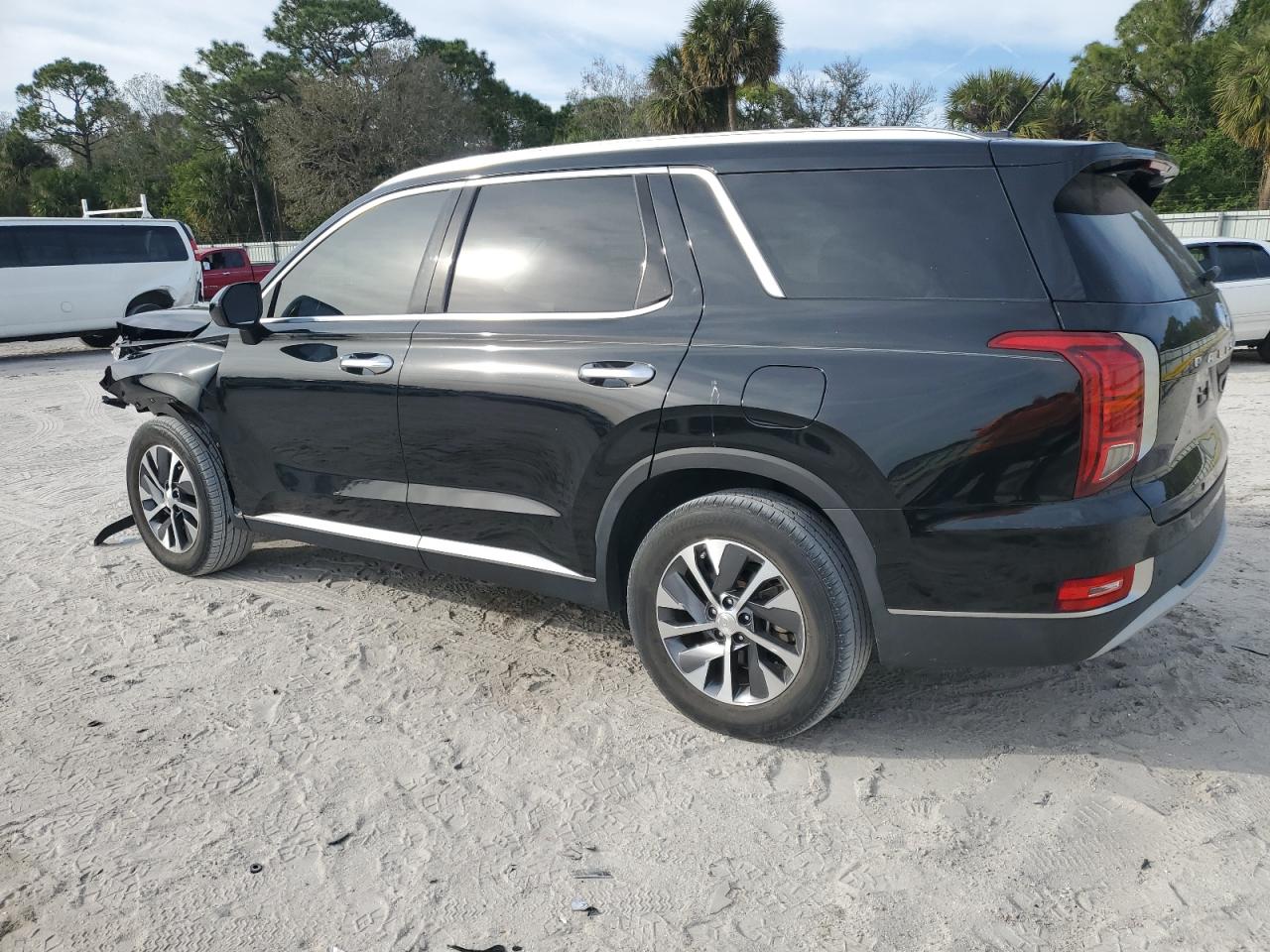 2022 Hyundai Palisade - Image 2