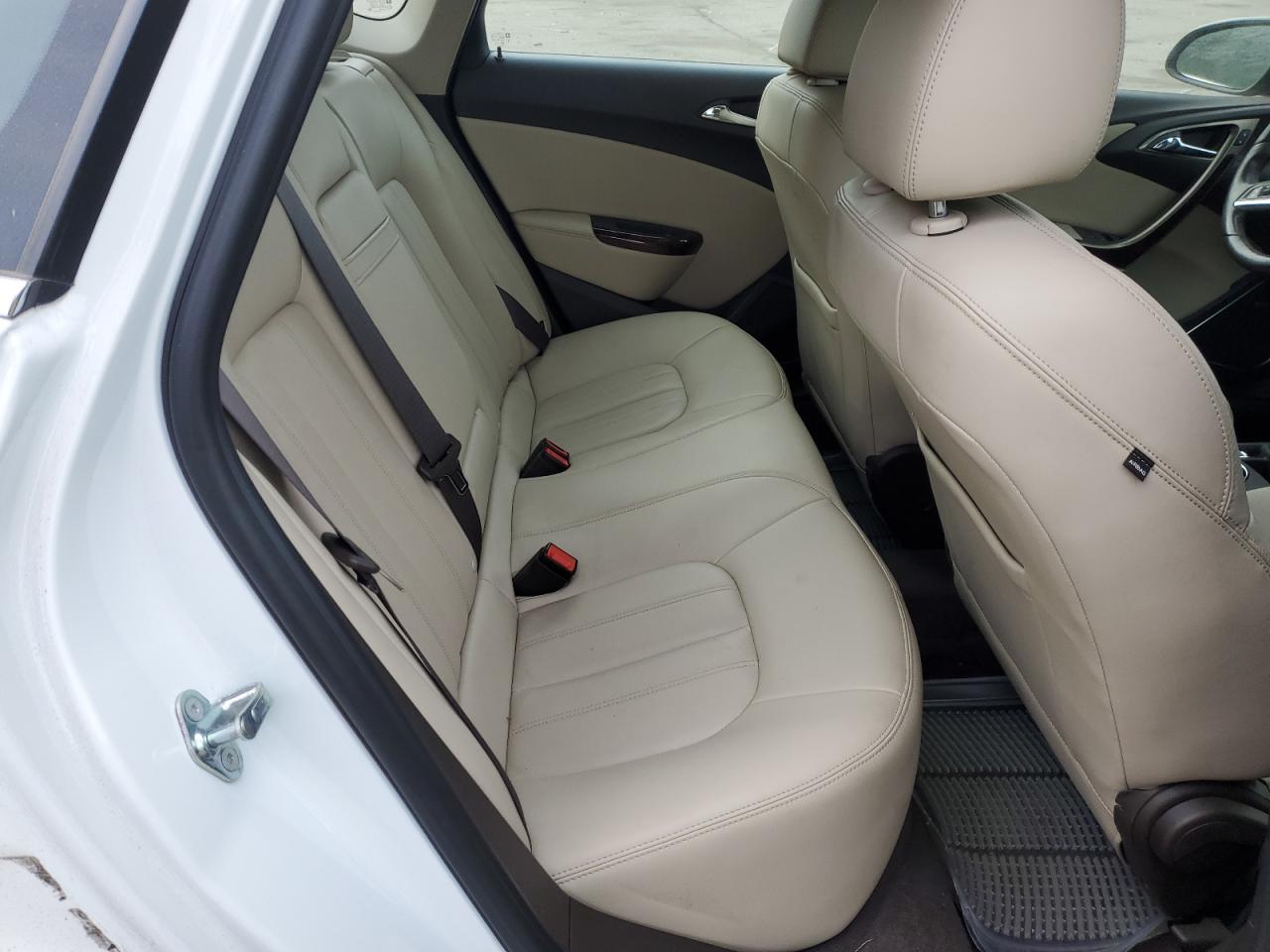 2016 Buick Verano - Image 10