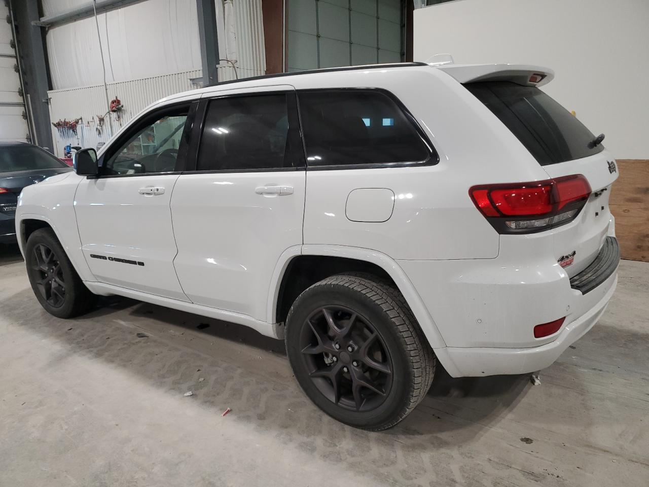 2021 Jeep Grand Cherokee - Image 2