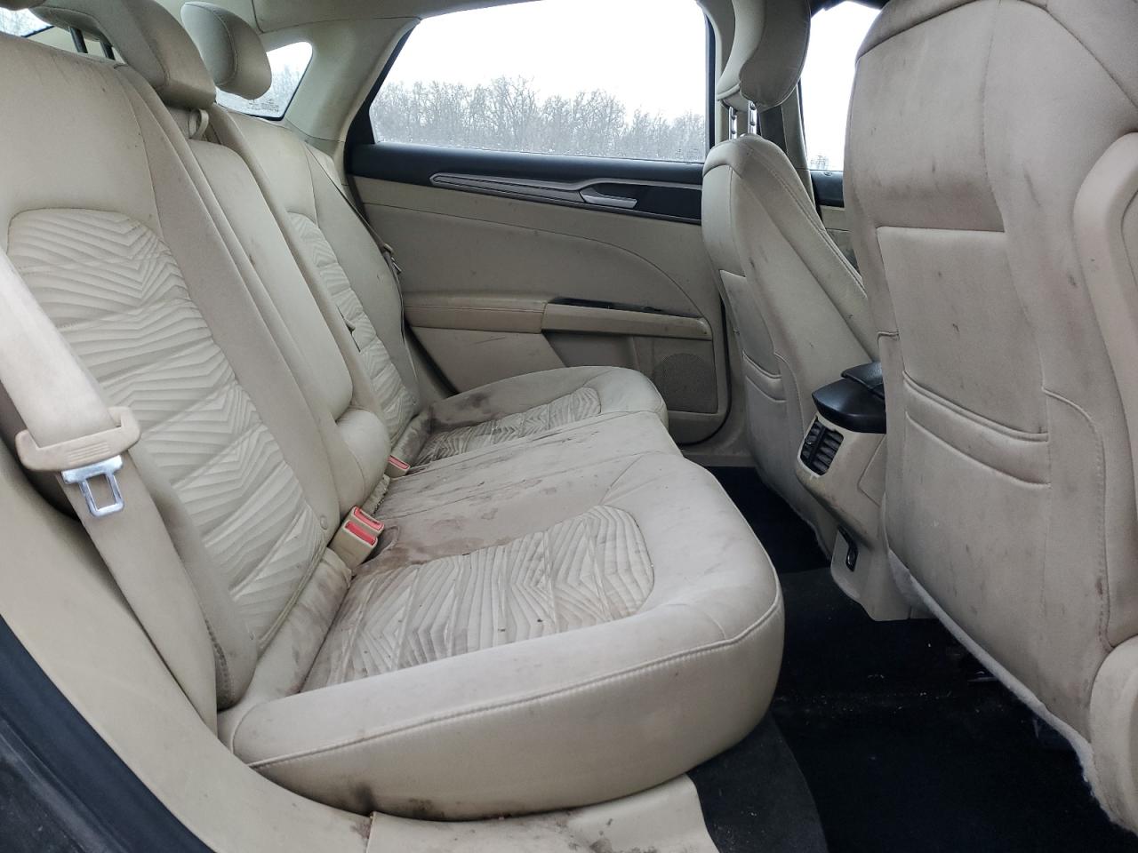 2016 Ford Fusion - Image 11